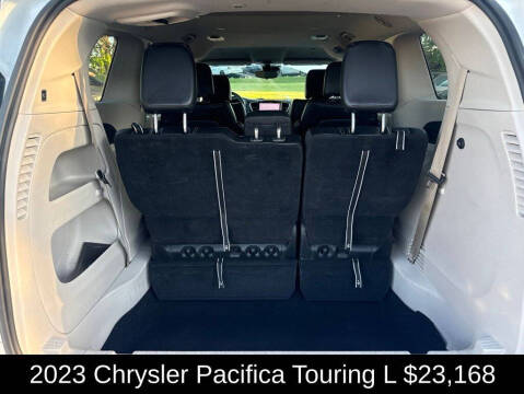 2023 Chrysler Pacifica Touring L
