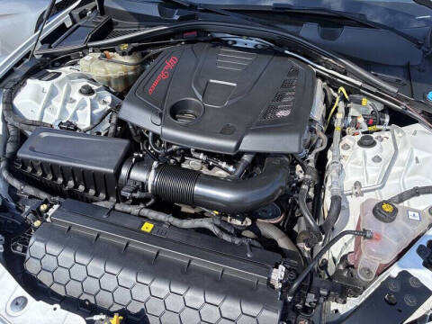 2019 Alfa Romeo Giulia Sport