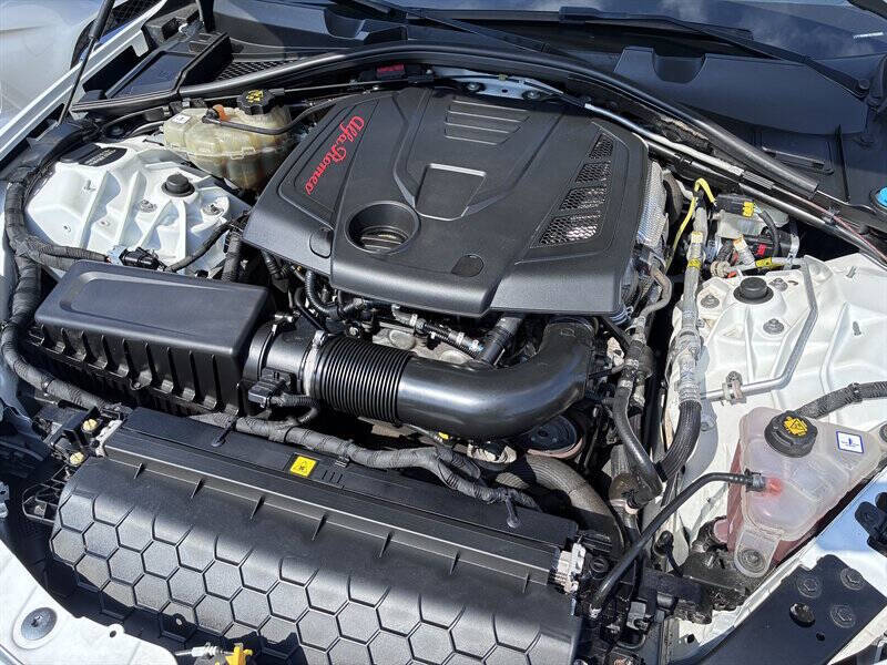 2019 Alfa Romeo Giulia Sport