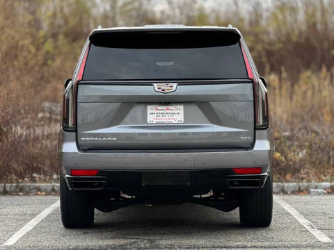 2021 Cadillac Escalade Sport