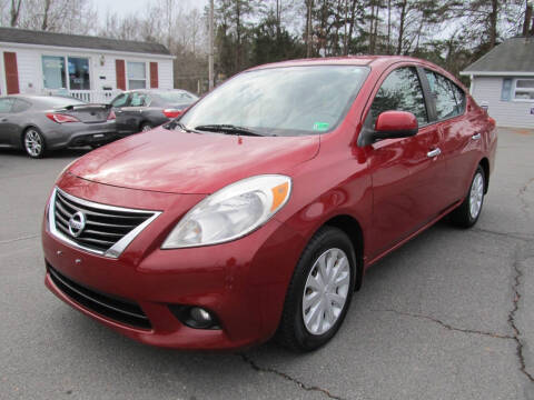 2012 Nissan Versa 1.6 SV