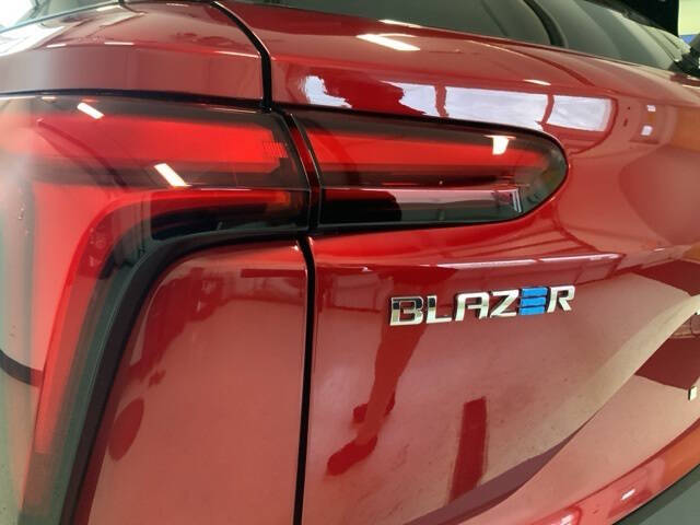 2025 Chevrolet Blazer EV LT