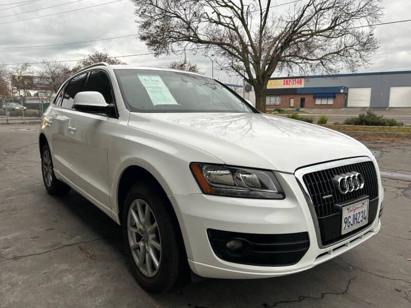 2011 Audi Q5 2.0T quattro Premium
