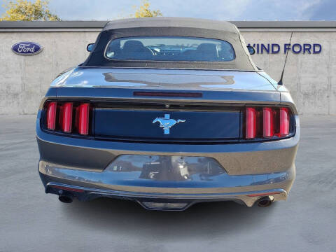 2017 Ford Mustang V6