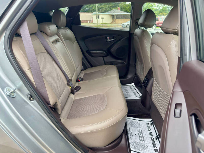2015 Hyundai Tucson SE