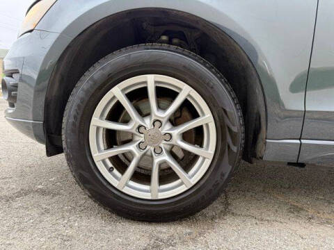 2011 Audi Q5 2.0T quattro Premium