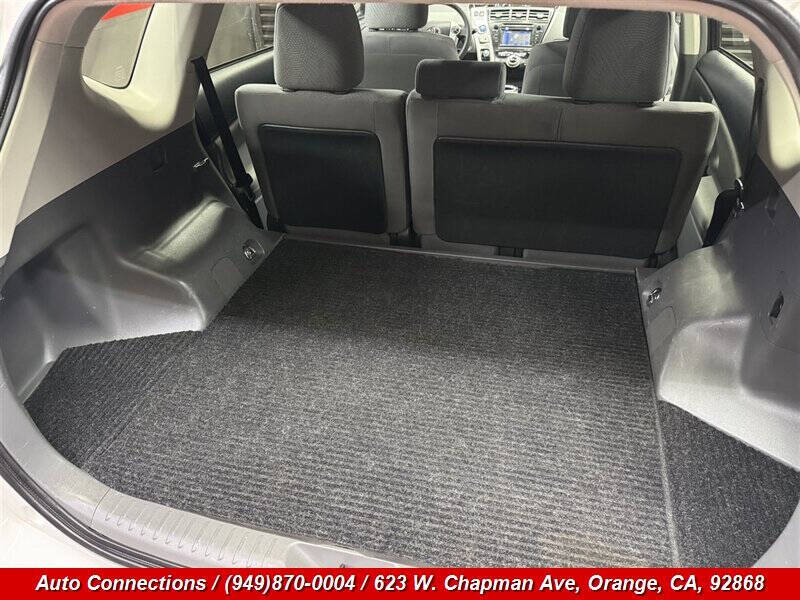 2014 Toyota Prius v Three