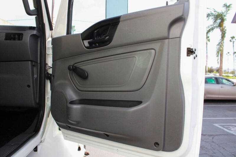 2020 International MV607