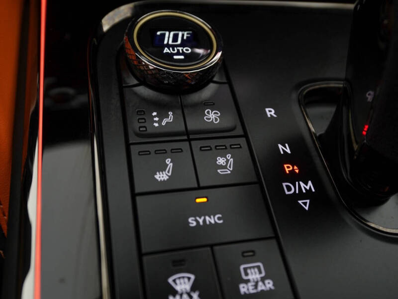 2025 Bentley Flying Spur