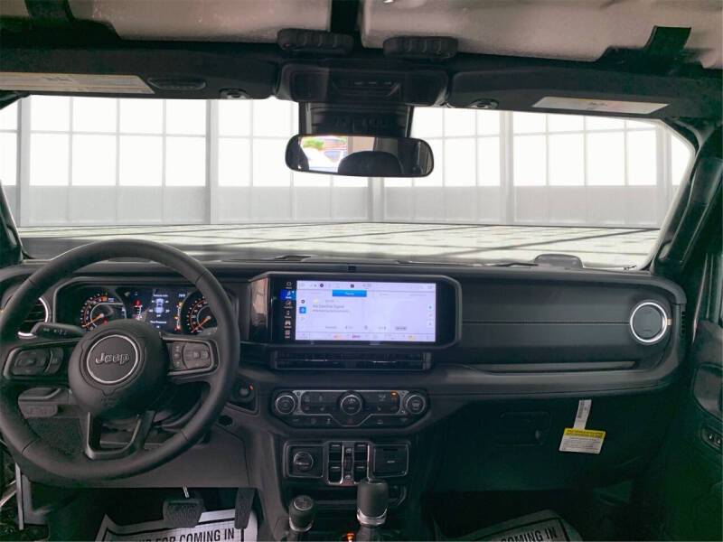 2025 Jeep Gladiator High Tide