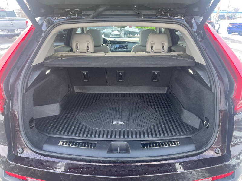 2021 Cadillac XT4 Premium Luxury