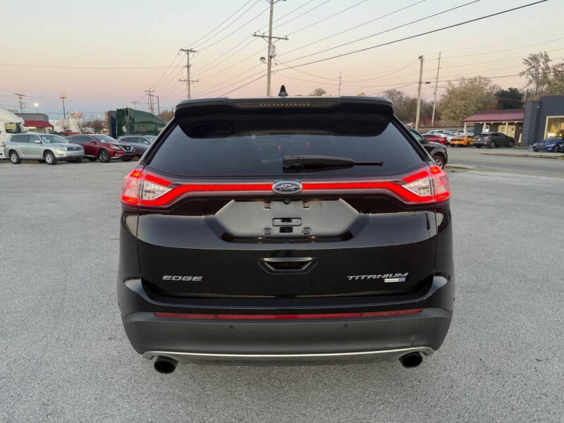 2017 Ford Edge Titanium