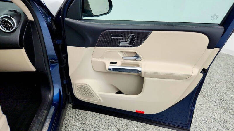 2022 Mercedes-Benz GLB GLB 250