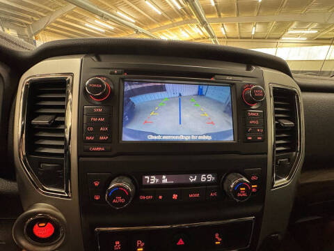 2017 Nissan Titan XD SL