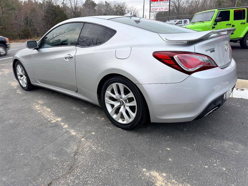 2013 Hyundai Genesis Coupe 2.0T Premium