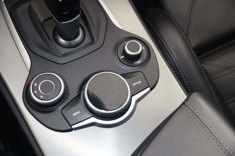 2019 Alfa Romeo Stelvio Ti Sport