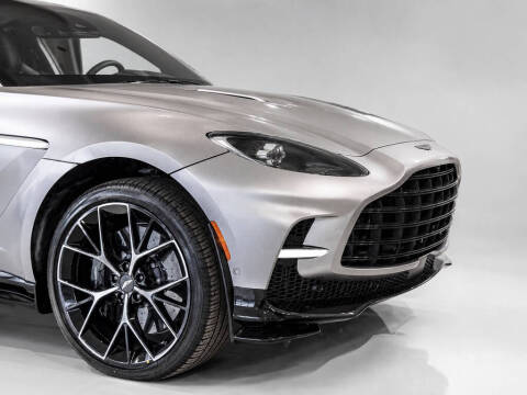 2026 Aston Martin DBX 707