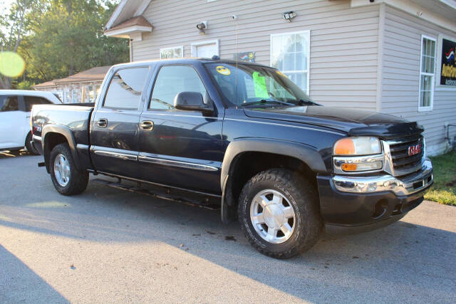 2005 GMC Sierra 1500 for sale at Auto Force USA in Elkhart, IN