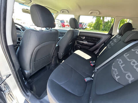 2012 Kia Soul +