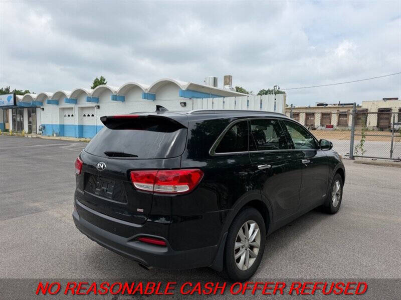 2016 Kia Sorento LX
