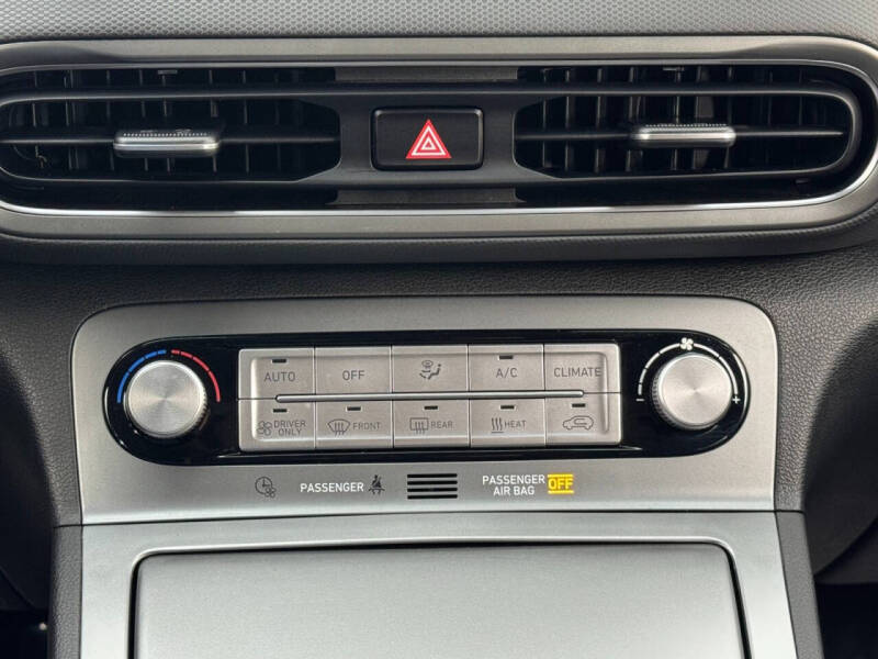 2022 Hyundai Kona Electric SEL