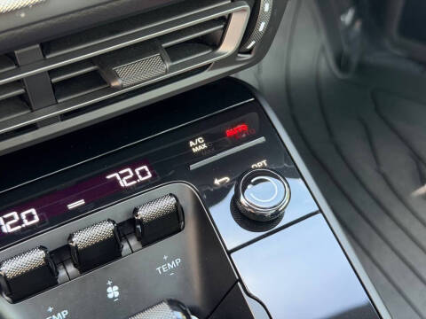 2023 Porsche 911 Carrera 4 GTS