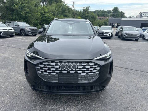 2025 Audi Q5 quattro Premium TFSI