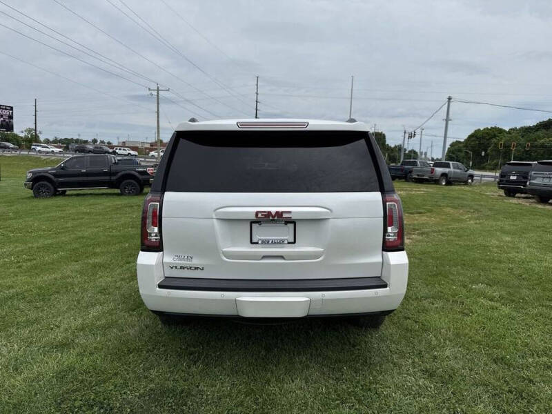 2017 GMC Yukon SLT
