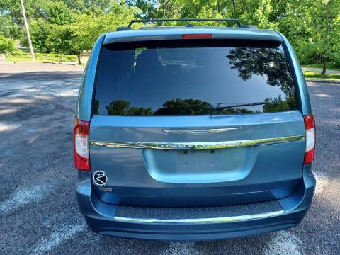 2012 Chrysler Town and Country Touring