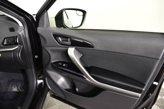 2024 Mitsubishi Eclipse Cross LE