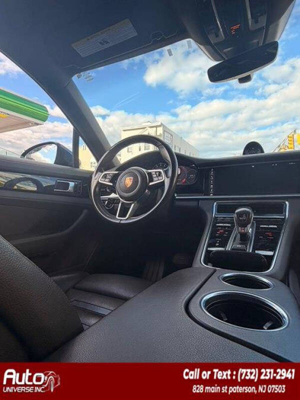 2017 Porsche Panamera