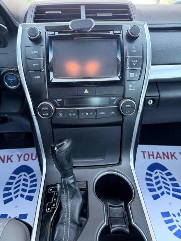2015 Toyota Camry Hybrid SE