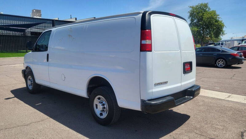 2020 Chevrolet Express 2500