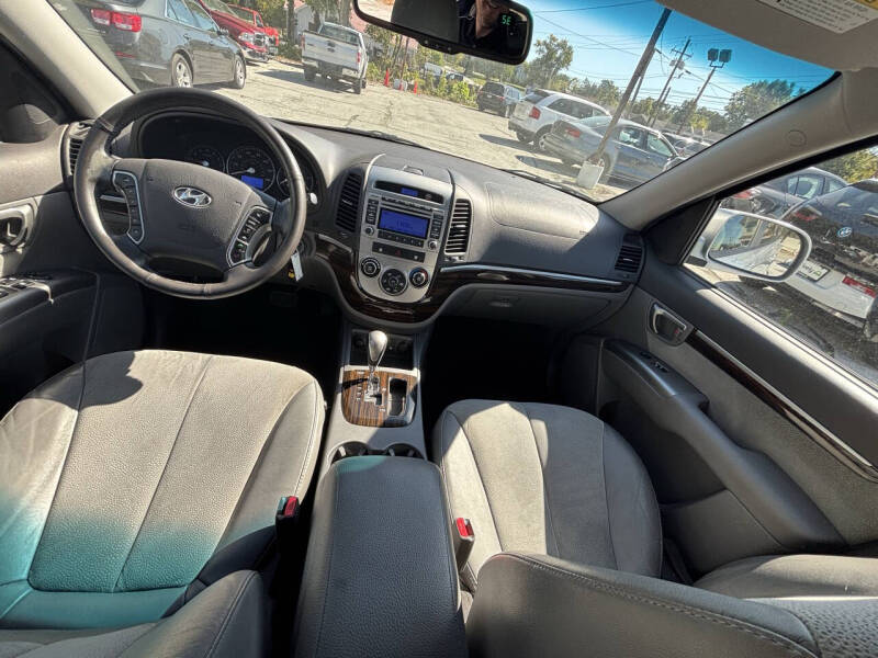 2012 Hyundai Santa Fe SE