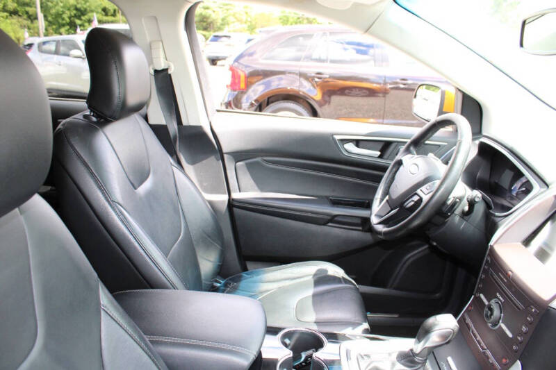 2016 Ford Edge Titanium