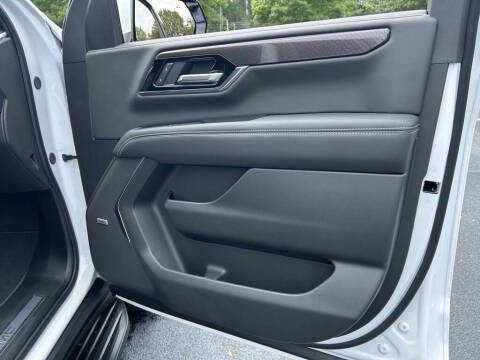 2025 GMC Yukon XL Elevation