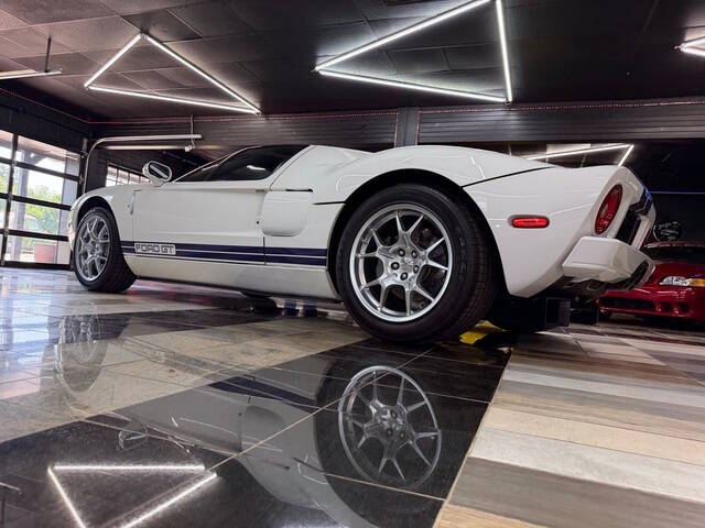 2005 Ford GT