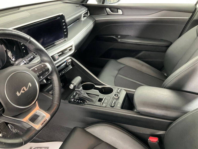 2023 Kia K5