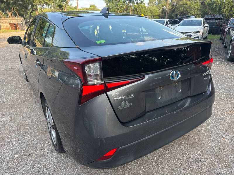 2020 Toyota Prius LE