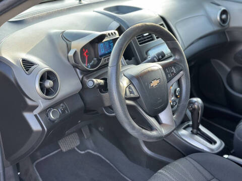 2013 Chevrolet Sonic LT Auto