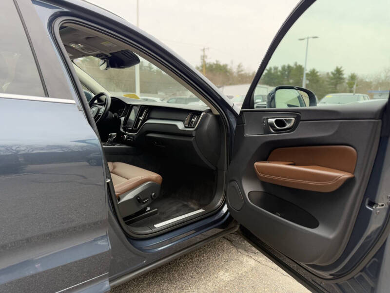 2018 Volvo XC60 T5 Momentum
