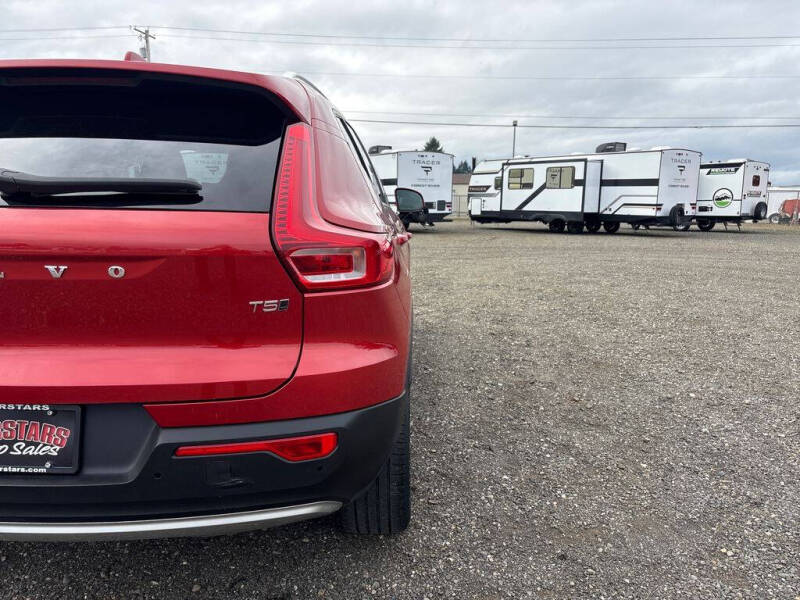 2019 Volvo XC40 T5 Momentum