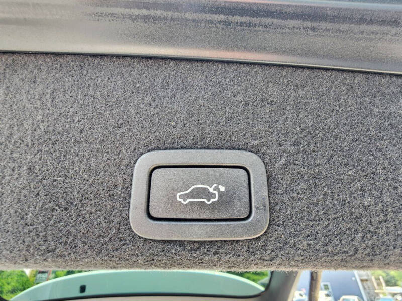 2016 Volvo XC60 T6 Drive-E