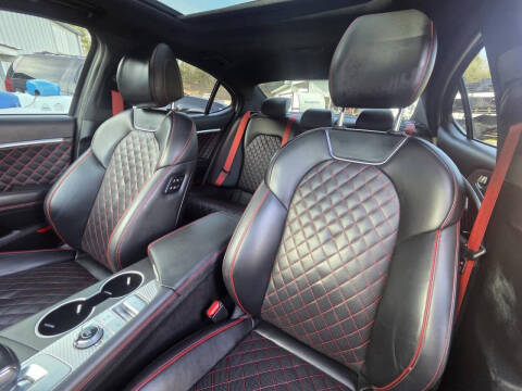 2023 Genesis G70