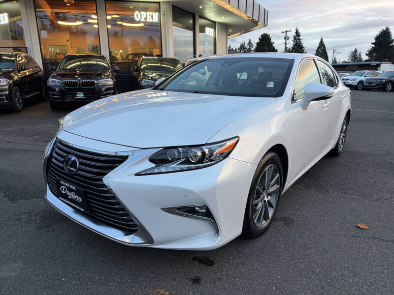 2017 Lexus ES 300h