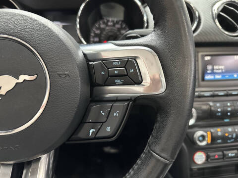 2016 Ford Mustang V6