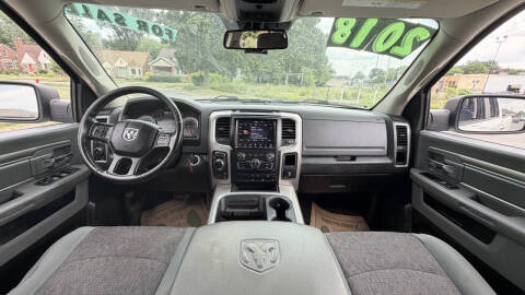 2018 RAM 1500 SLT