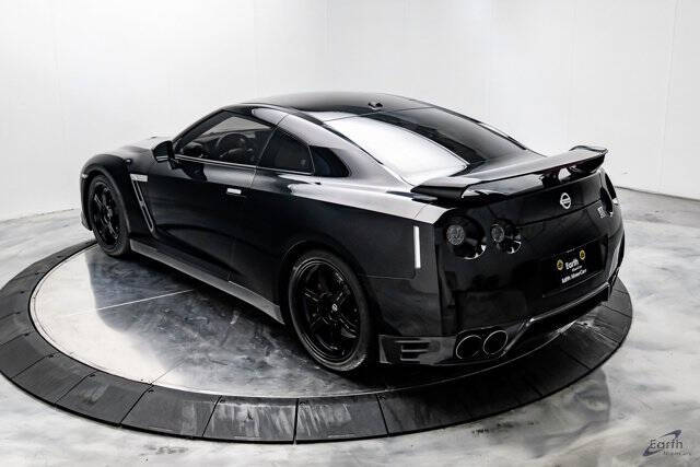 2013 Nissan GT-R Premium