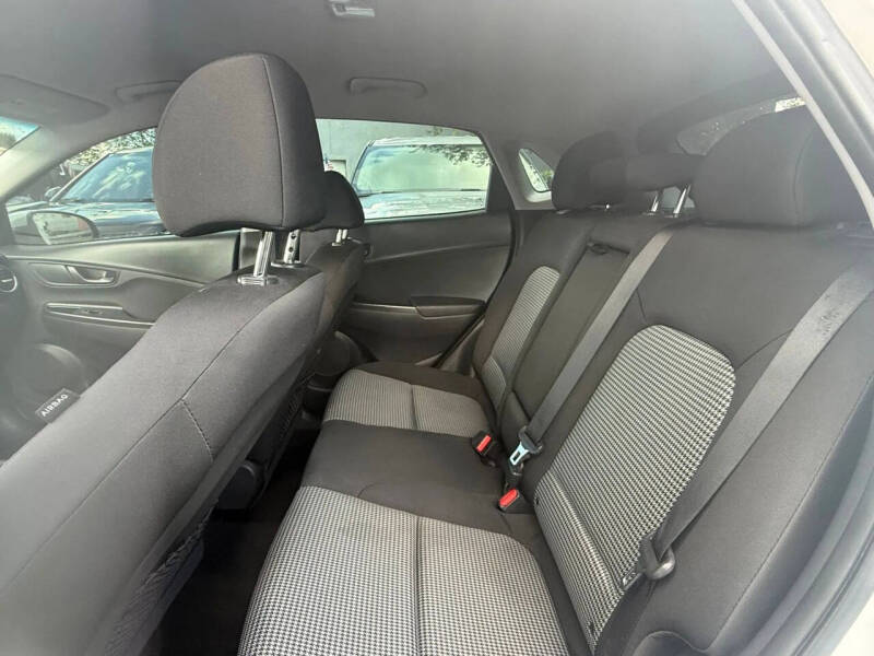 2020 Hyundai Kona SE