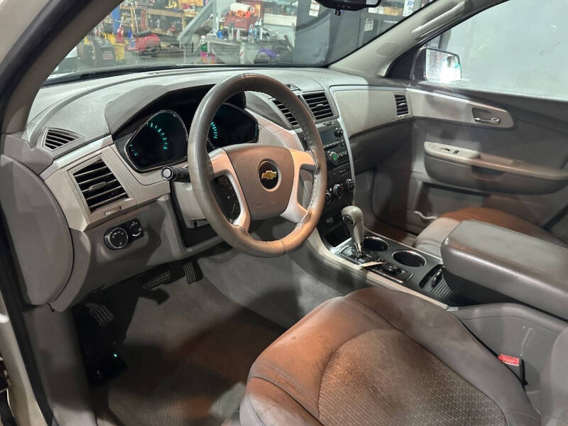 2011 Chevrolet Traverse LS